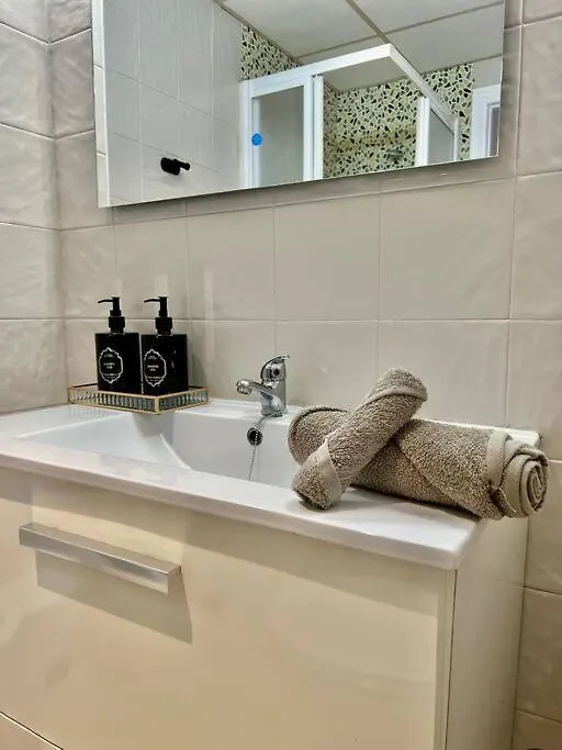Apartamento En El Fuerte Centro Al Lado De La Playa Μαρμπέλλα Διαμέρισμα